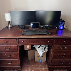Wooden Desk 