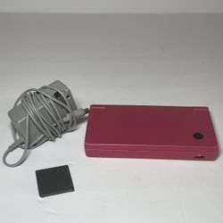 Pink Nintendo DSI - includes Game + Charger