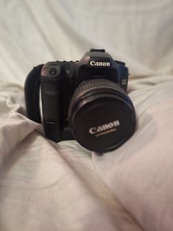 Canon EOS 50D DSLR Camera with Lens cap and strap