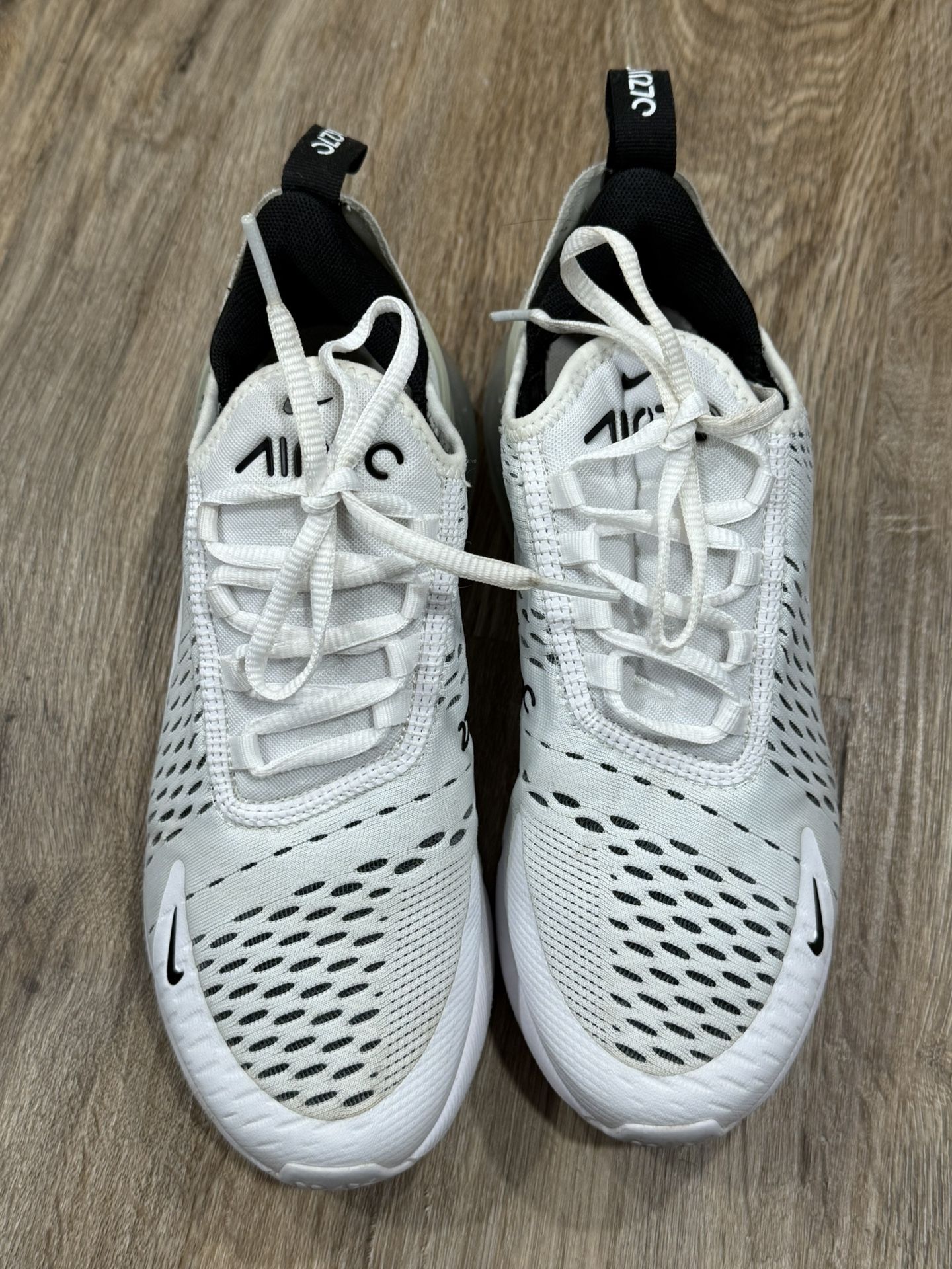 Nike Air Max 270 Size 7