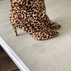 Women’s Boots Size 8 Steve Madden 