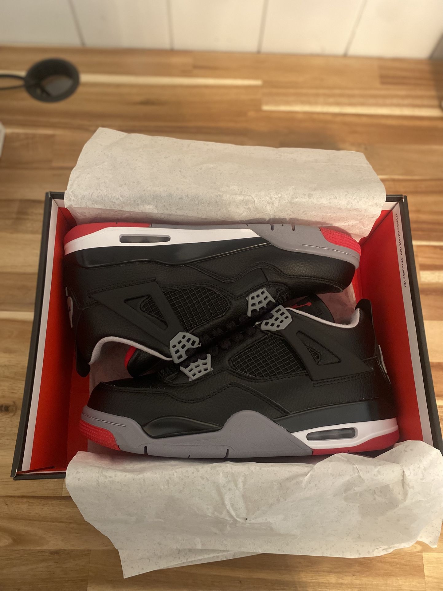 Air Jordan 4 Retro Bred