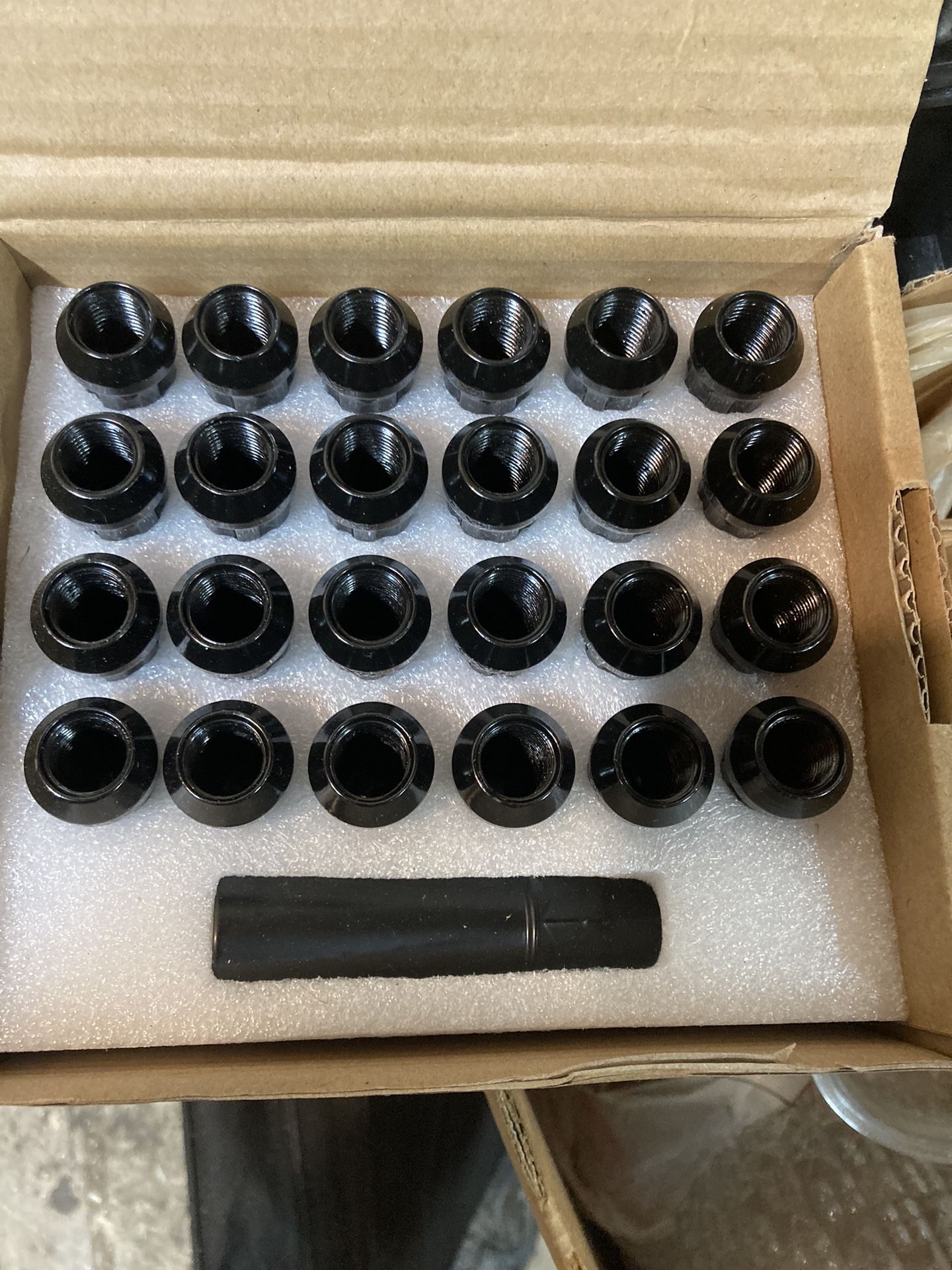 Lug Nuts