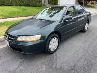 1998 Honda accord. 4 cylinder . Automatic