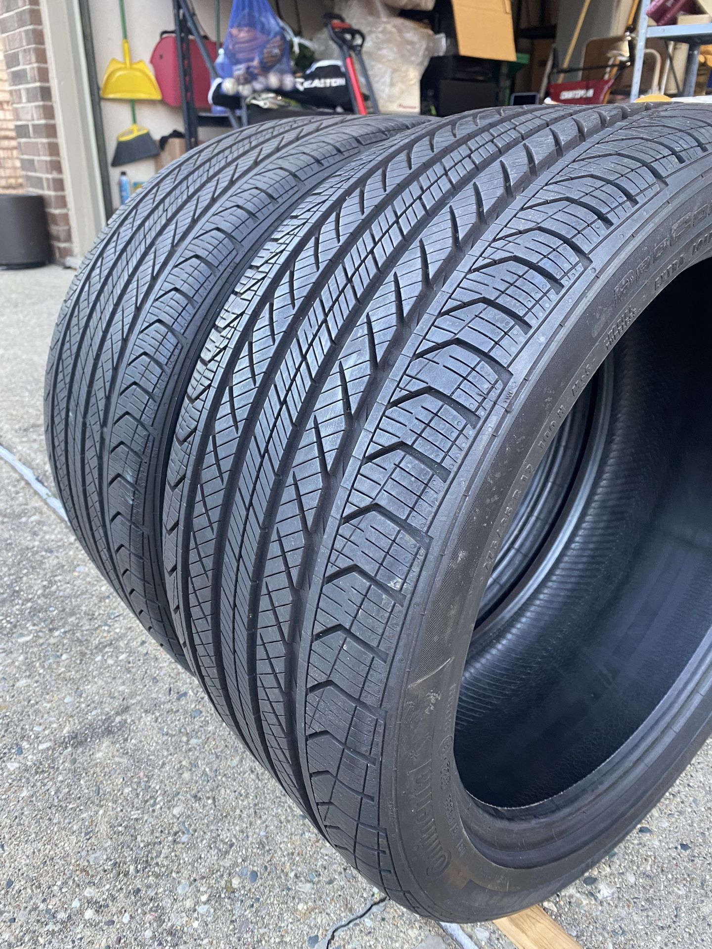 275 35 19 Continental Pro Contact GX SSR All Season (1 Pair) **Great Tread**