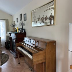 Schafer & Sons Piano 