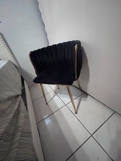 Nice chairs legs broken taking offers