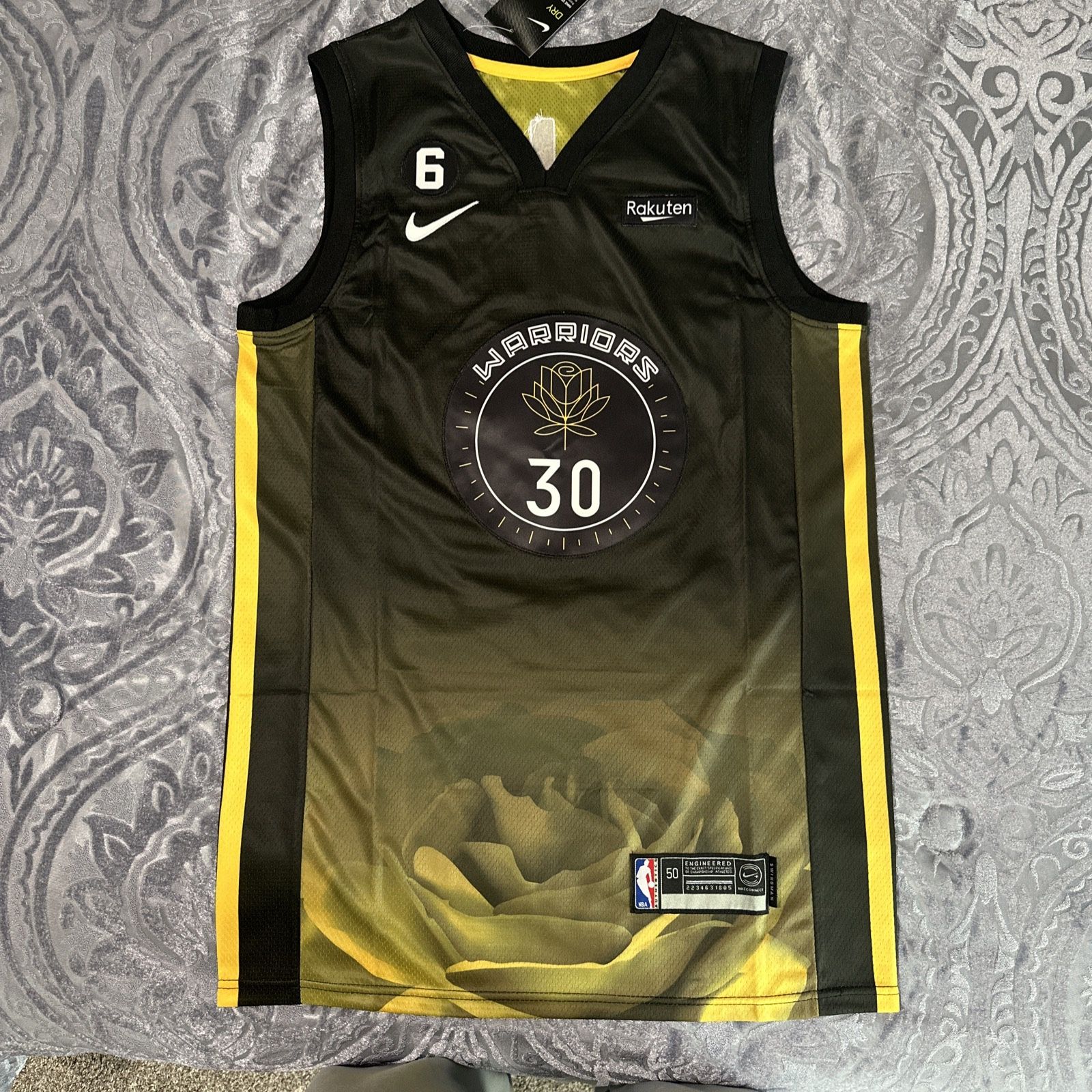 Golden State warriors jersey for Sale in West Covina, CA - OfferUp