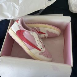 Jordan 1 Low Travis Scott Tropical Pink size 9.5