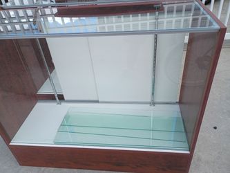 2 NEW DISPLAY CASES