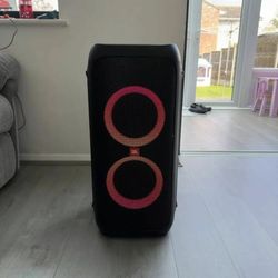 Used JBL Partybox Speaker 310 Bluetooth Speaker