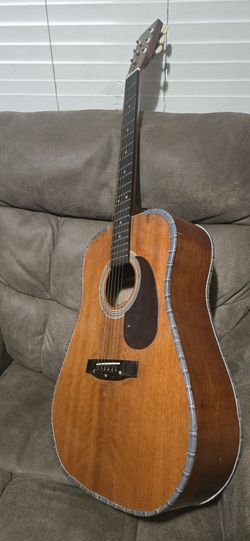 VINTAGE HONDO ACOUSTIC GUITAR $69