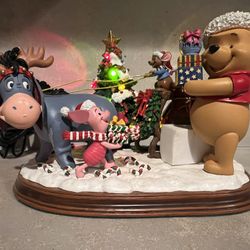Disney Christmas Sculpture & Plate PRICE DROP