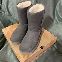 NEW sz 5 Women UGG Winter Boots 