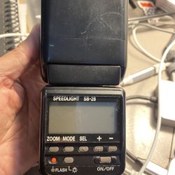 Nikon SB-28 speed light