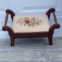 Vtg Needlepoint Petit Point Wood Footstool Floral Design Rectangular W/Handles