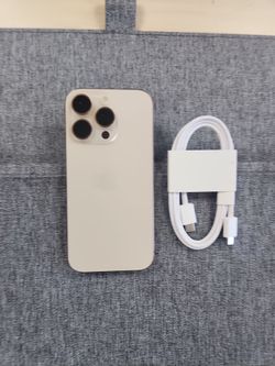 Iphone 16 pro 256gb  unlock any sim