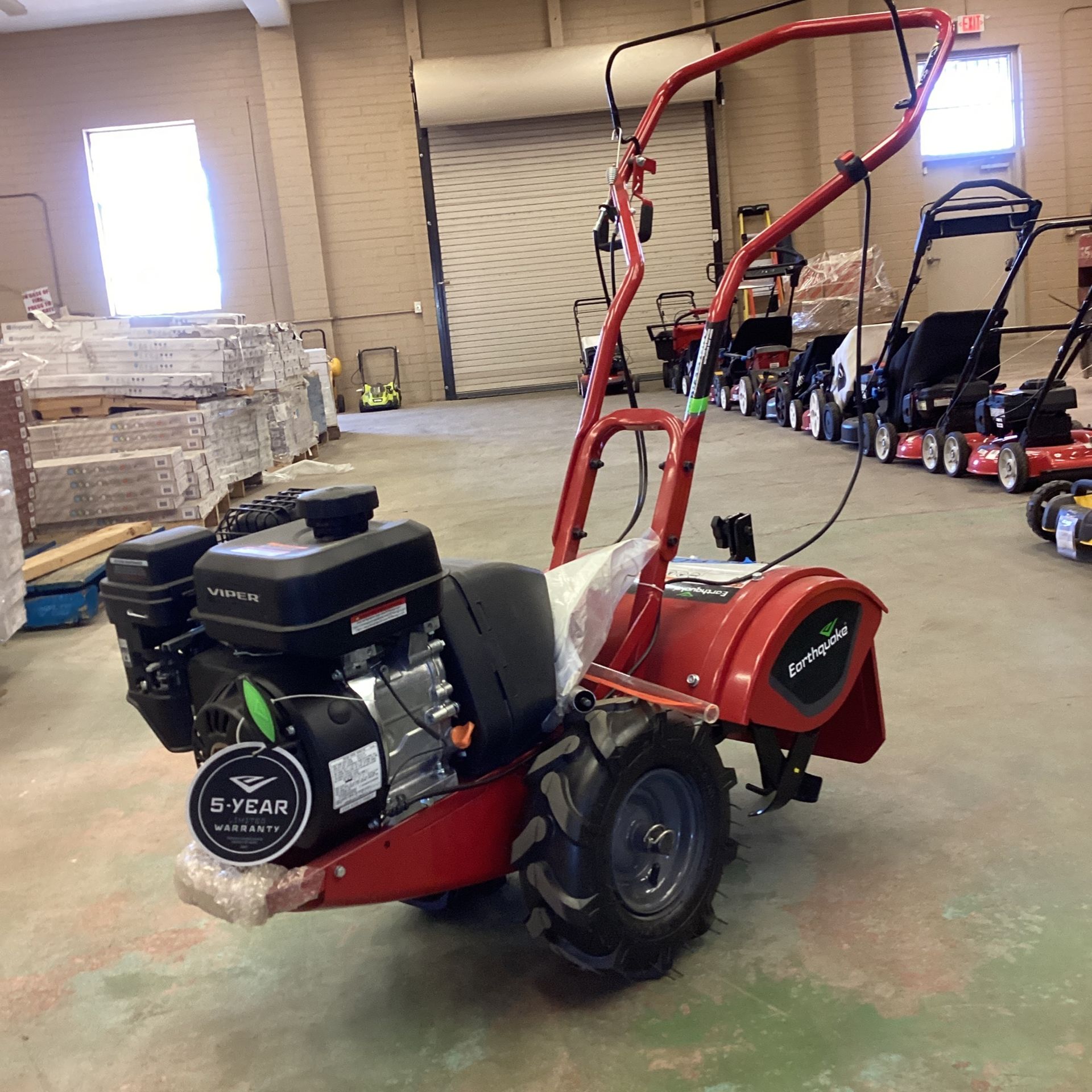 Earthquake® Rear Tine Tiller, Powerful 212cc 4-Cycle Viper™ Engine