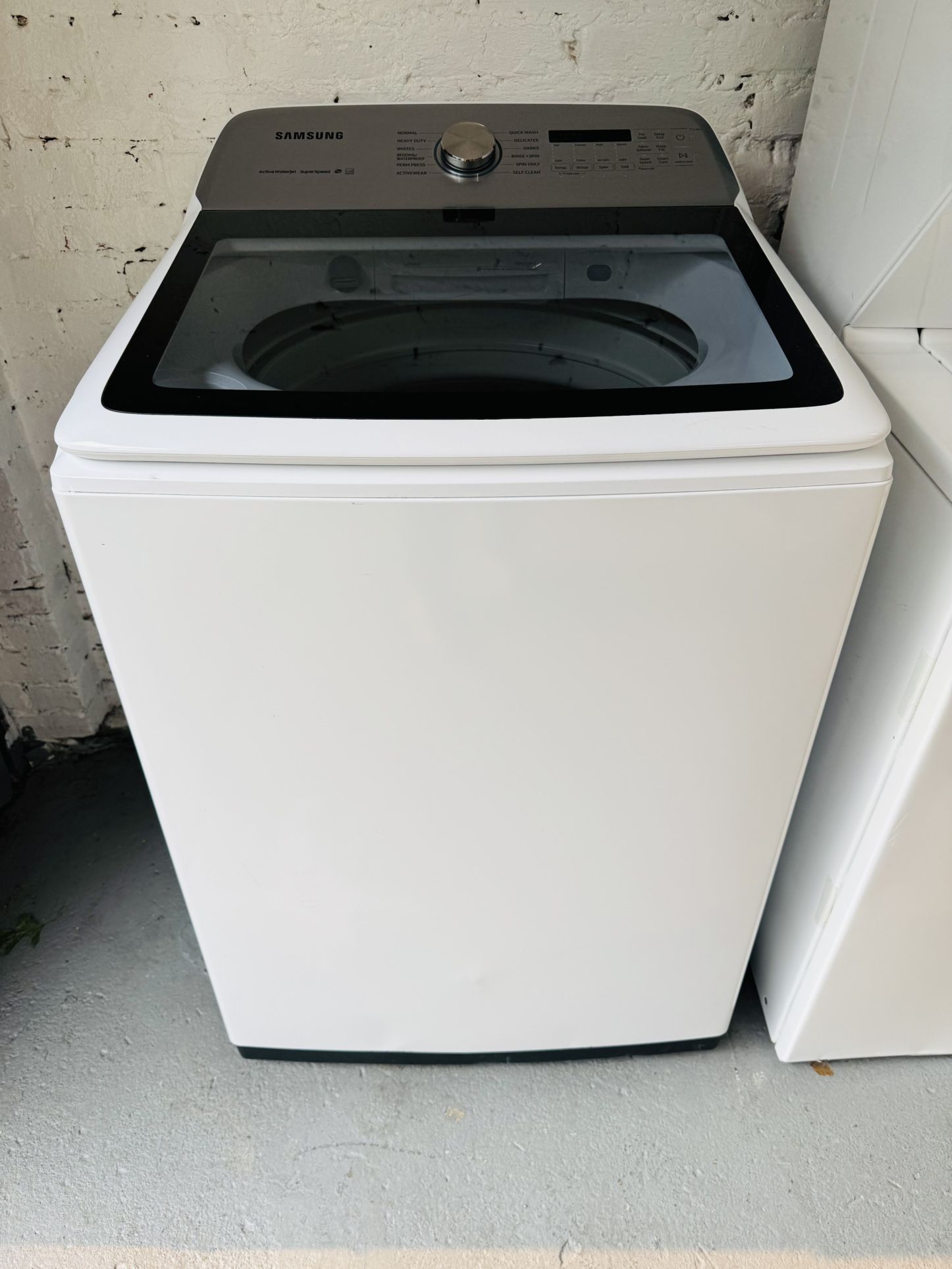 Samsung washing machine, a receipt for a 60-day warranty