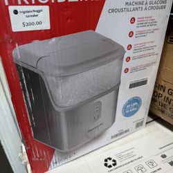 Frigidaire Crunchy Chewable Ice maker New 