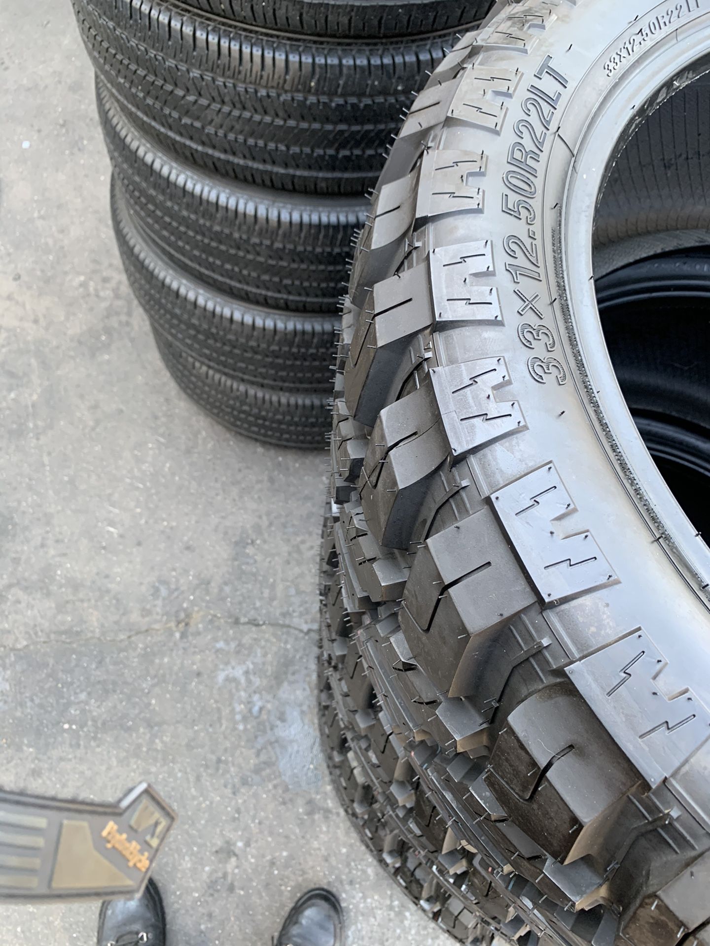 New My 33x12.50r22