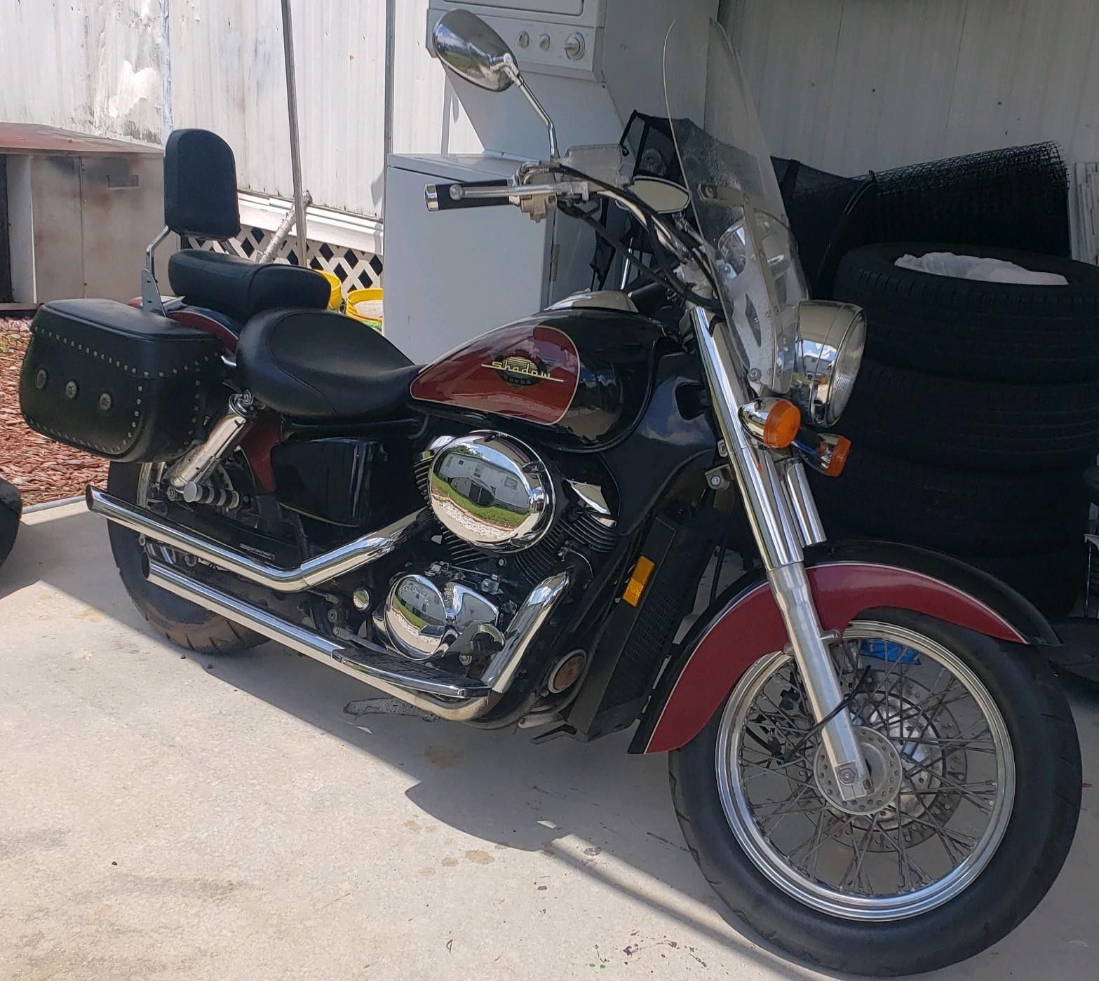 Motorcycle. 99 Honda 750