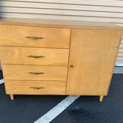Mid Century Gentleman chest, dresser/ tocador con cajones y para colgar ropa