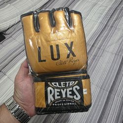 MMA CLETO REYES LUX EDITION GLOVES. GUANTES DE MMA CLETO REYES LUX EDITION LIMITADA. REGALO DE MASVIDAL