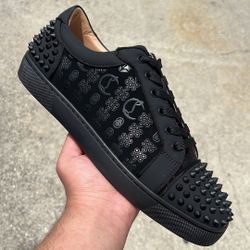 Red Bottoms ( Suela Roja )