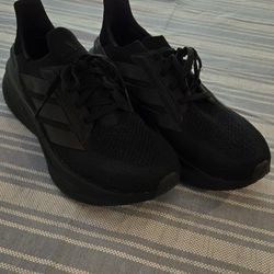 Adidas Ultraboost 5X Size 8.5