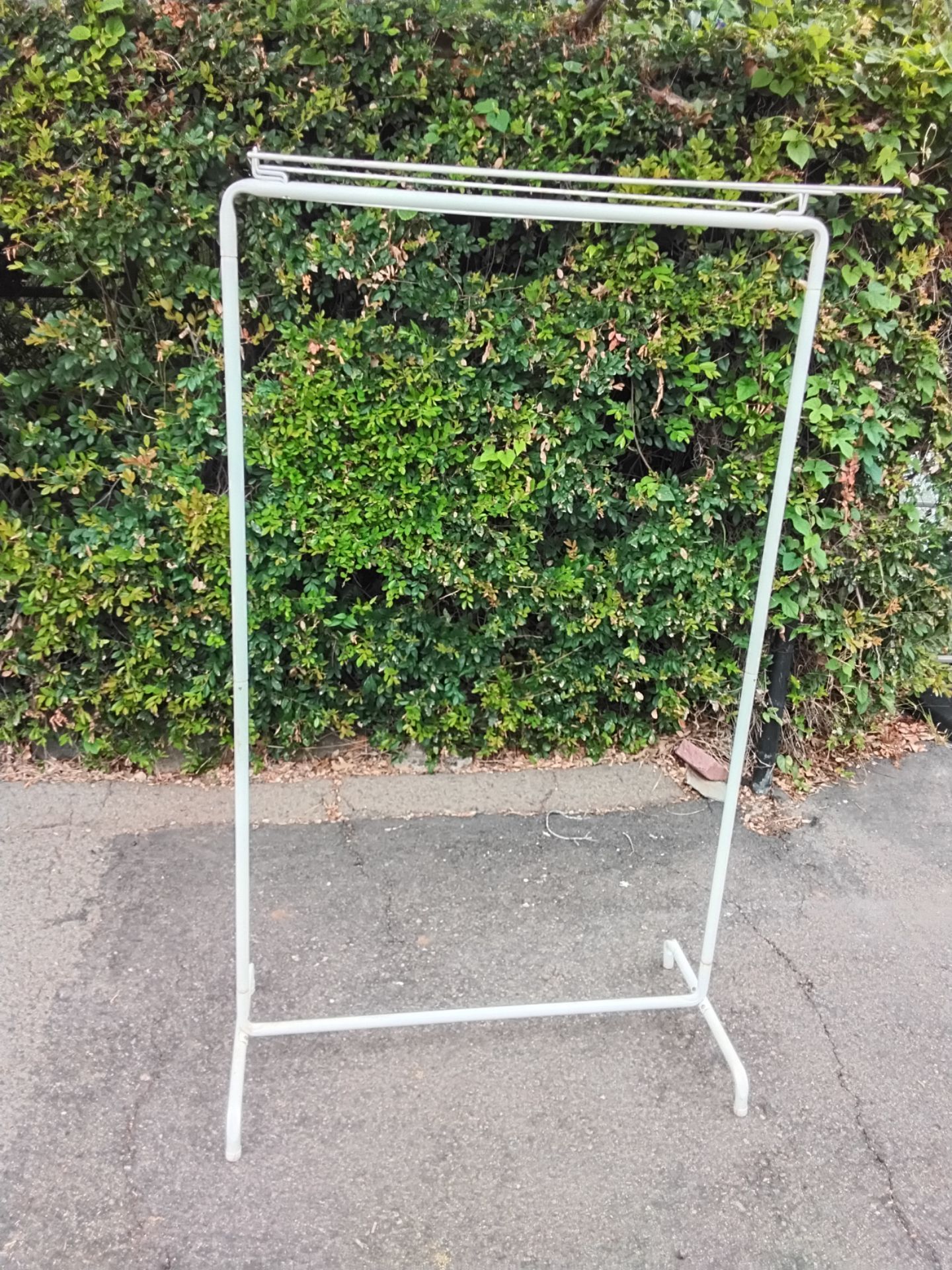 Clothes rack