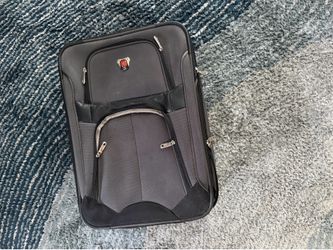 Wenger Carry-On Rolling Suitcase – Lightweight Travel Luggage