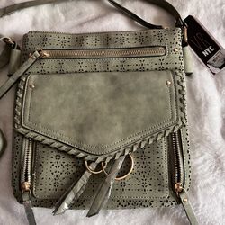 VR NYC messenger style crossbody bag