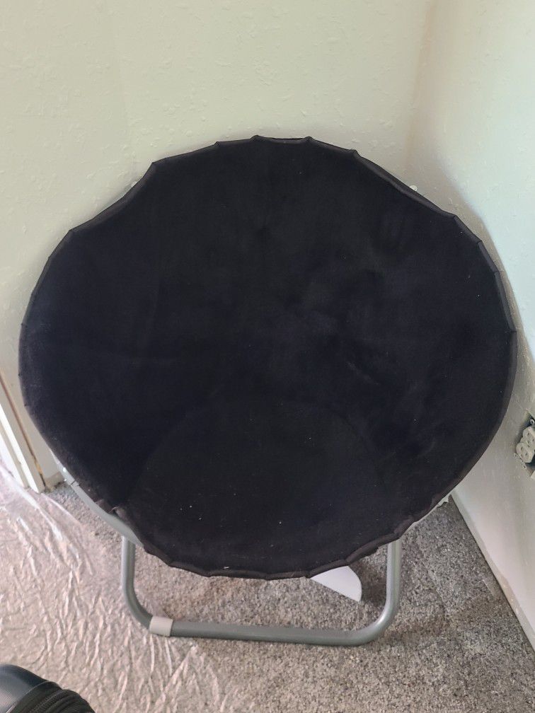 Round Chair