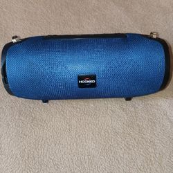 Hooked Portable Bluetooth Speaker HD-669