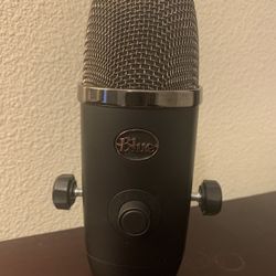 Blue Yeti X Mic, Boom Arm & Pop Filter