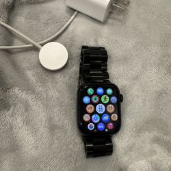 Nike Apple Watch Series 7 