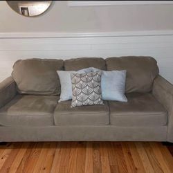 Pull-out Couch