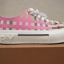 Pink Burberry Shoes 
