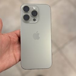 iPHONE 16 PRO SPECTRUM 