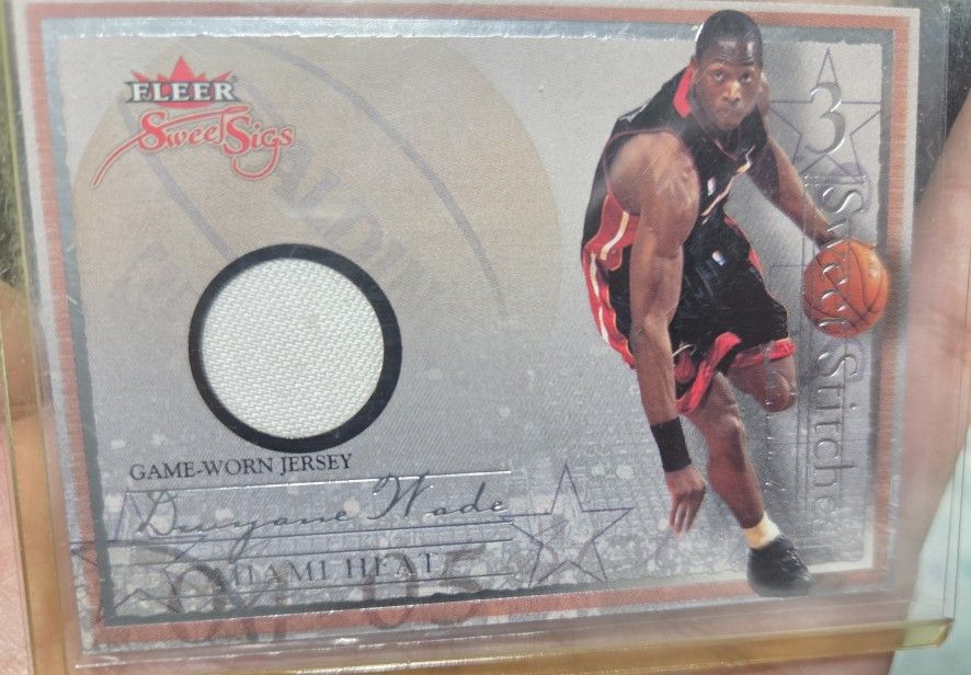 2004-05 Fleer Sweet Sigs Sweet Stitches Dwyane Wade Jersey Materials #SST-DW