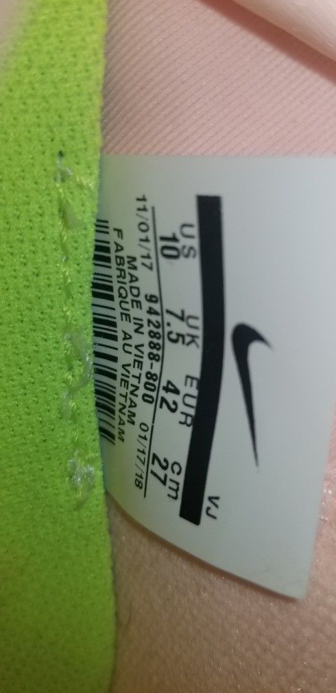 GORGEOUS  NEW  NIKE  TR8 TRAINING WOMEN\'S SHOES 