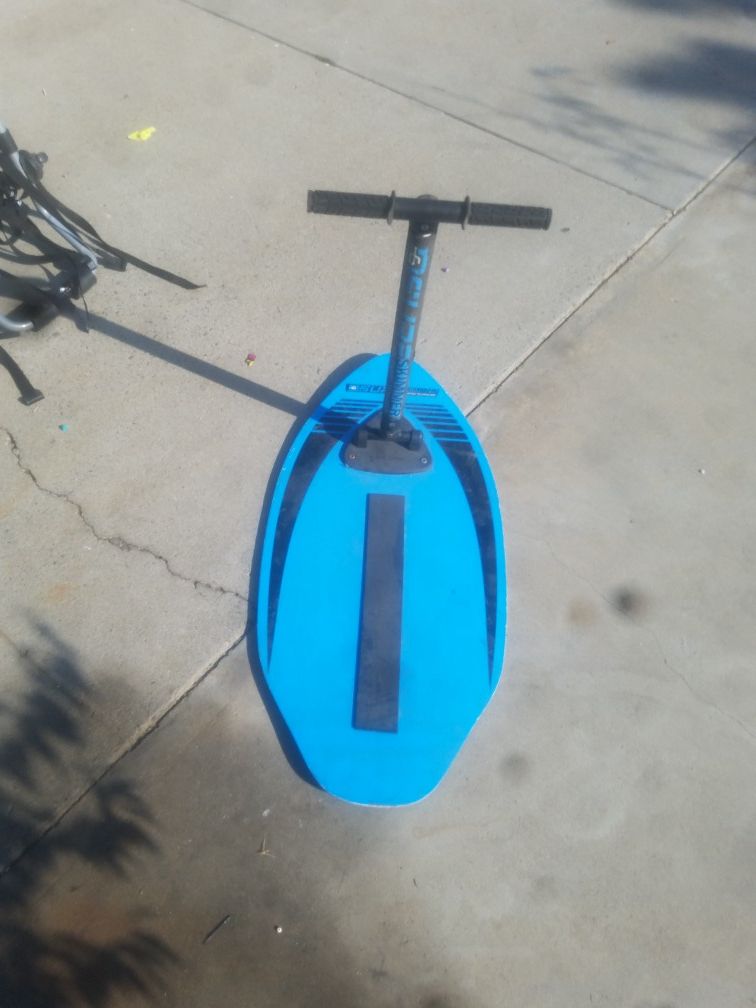 Skim board. surf skimmer gripper tech. Like new w/ handle