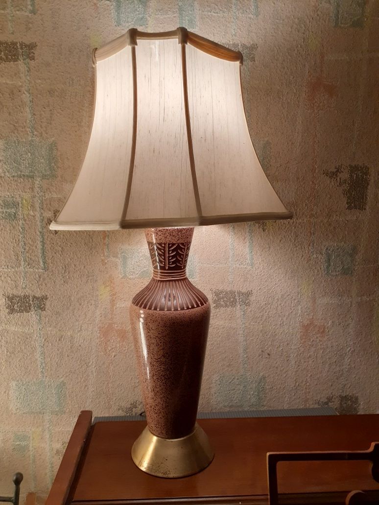 Vintage midcentury table lamp