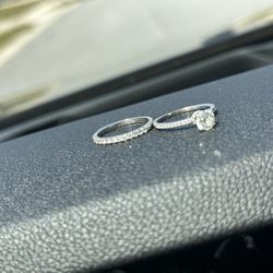 Wedding Ring Set  For Sale 