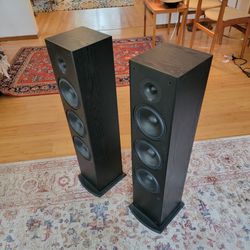 Polk T50 Speakers Barely Used