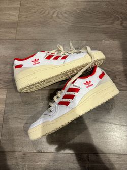 Adidas size 8.5 Men new but no insoles or strap