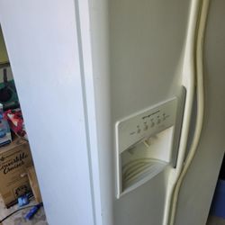 Refrigerator In working Condition 