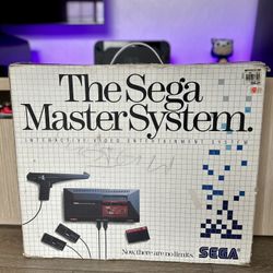 Sega Master System Launch Edition - Complete in Box! Includes Light Phaser & Pack-In Game!