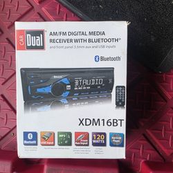 DUAL CAR RADIO 